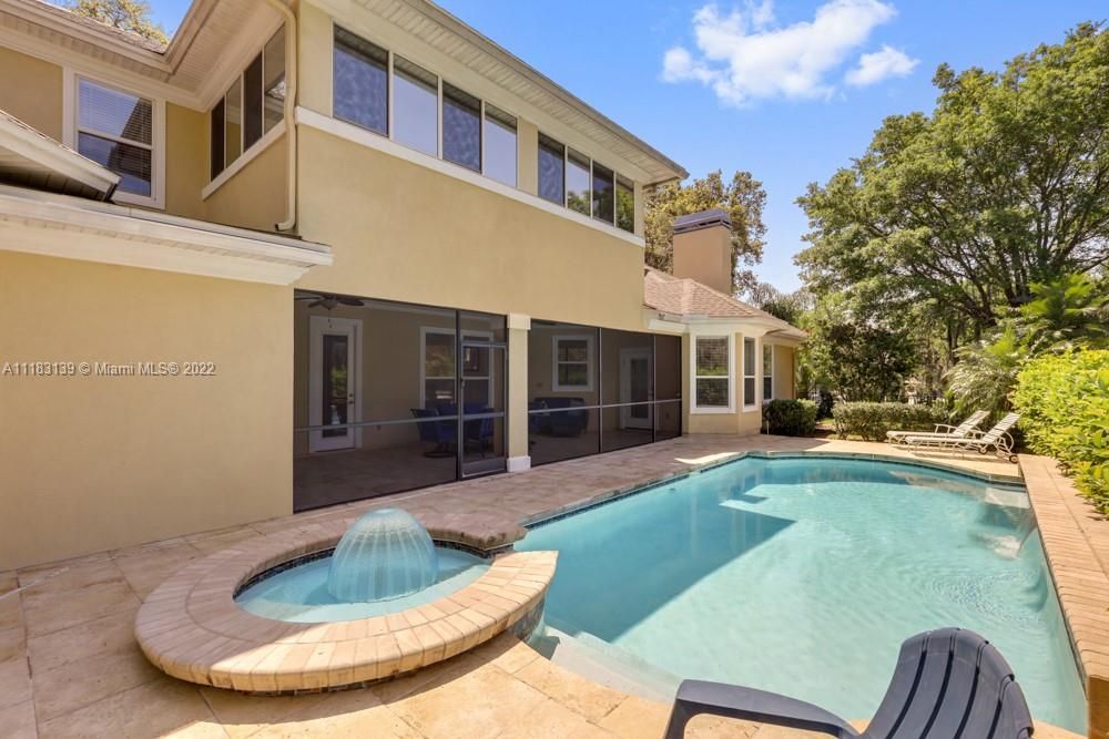 Recently Sold: $1,320,000 (5 beds, 4 baths, 4730 Square Feet)