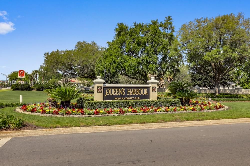 Recently Sold: $1,320,000 (5 beds, 4 baths, 4730 Square Feet)