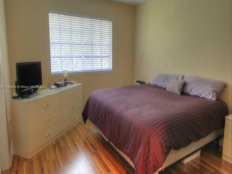 Vendido Recientemente: $230,000 (2 camas, 2 baños, 0 Pies cuadrados)