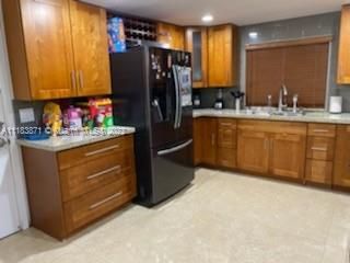 Recently Sold: $215,000 (3 beds, 2 baths, 1056 Square Feet)