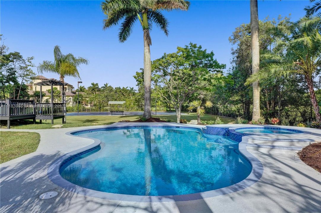 Recently Sold: $1,850,000 (3 beds, 3 baths, 4008 Square Feet)