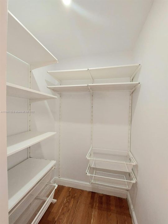 Vendido Recientemente: $379,800 (2 camas, 2 baños, 1000 Pies cuadrados)