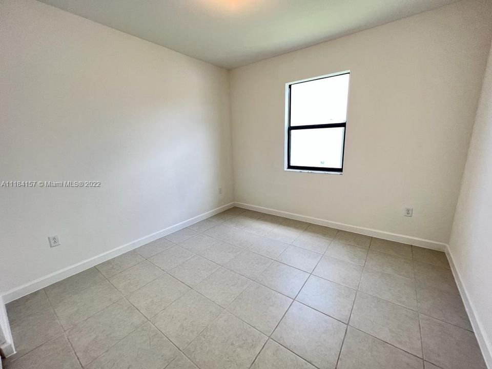 Recently Rented: $3,500 (3 beds, 2 baths, 0 Square Feet)