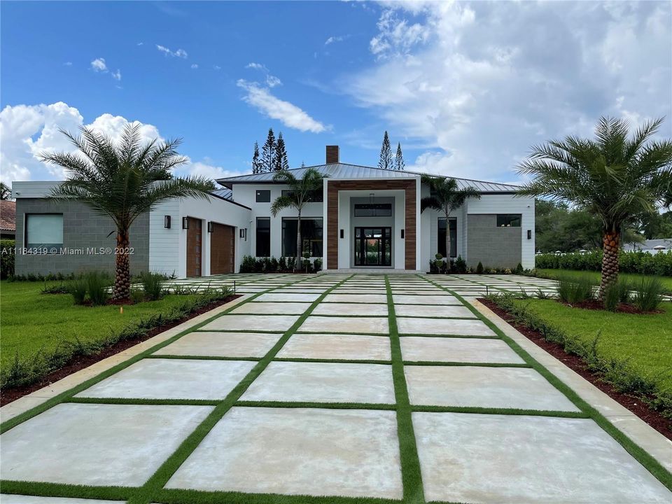 Recently Sold: $3,699,000 (6 beds, 5 baths, 0 Square Feet)