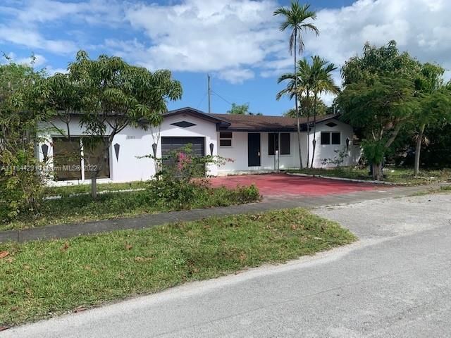 Recently Sold: $625,000 (4 beds, 3 baths, 1672 Square Feet)