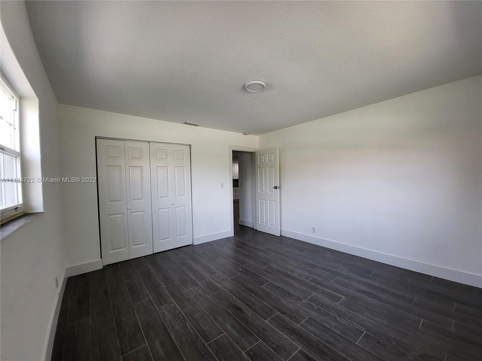 Recently Rented: $2,800 (3 beds, 1 baths, 1238 Square Feet)