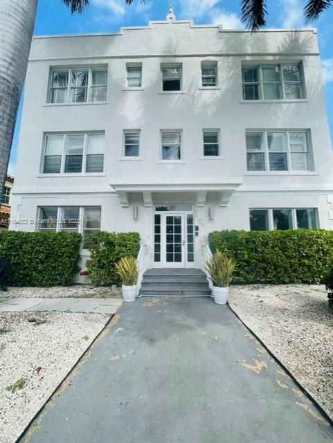 Recently Sold: $213,900 (1 beds, 1 baths, 490 Square Feet)