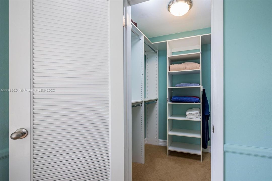 Recently Sold: $329,000 (1 beds, 1 baths, 900 Square Feet)