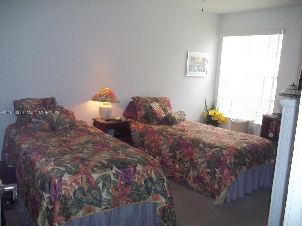 2nd Bedroom