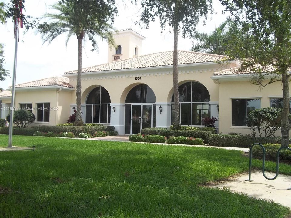 Community Clubhouse w/gathering & fitness room