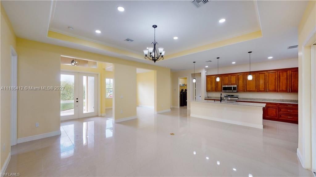 Vendido Recientemente: $460,000 (4 camas, 3 baños, 0 Pies cuadrados)