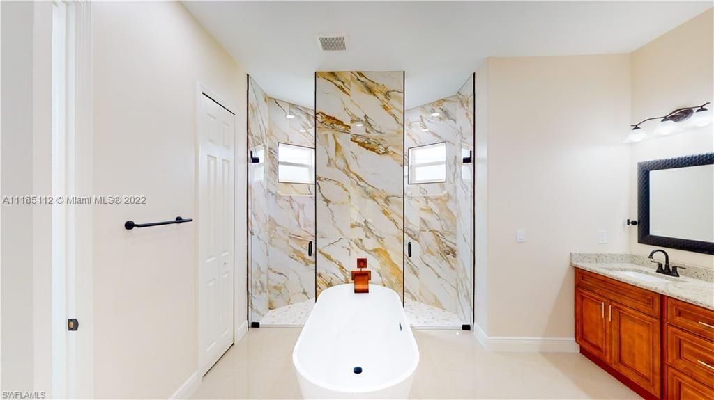 Vendido Recientemente: $460,000 (4 camas, 3 baños, 0 Pies cuadrados)