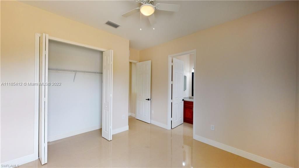 Vendido Recientemente: $460,000 (4 camas, 3 baños, 0 Pies cuadrados)