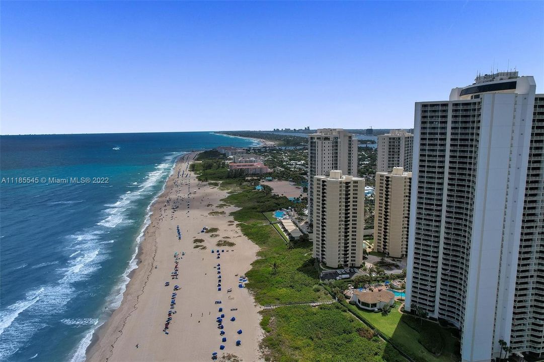 Recently Sold: $1,033,000 (2 beds, 2 baths, 1491 Square Feet)