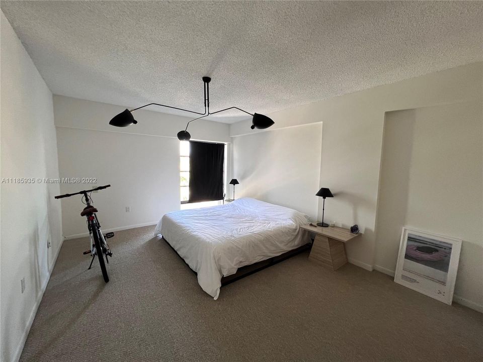 Recently Rented: $2,750 (1 beds, 1 baths, 1013 Square Feet)