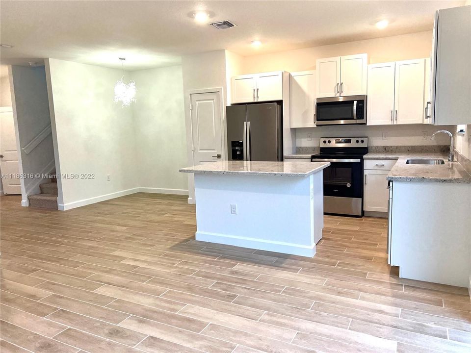 Recently Rented: $3,000 (4 beds, 3 baths, 0 Square Feet)