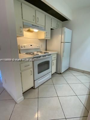 Recently Sold: $135,000 (1 beds, 1 baths, 811 Square Feet)