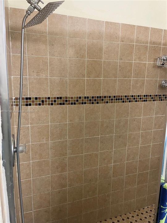 Recently Rented: $1,990 (2 beds, 2 baths, 854 Square Feet)