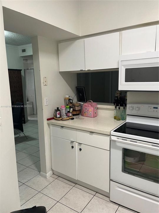 Recently Rented: $1,990 (2 beds, 2 baths, 854 Square Feet)