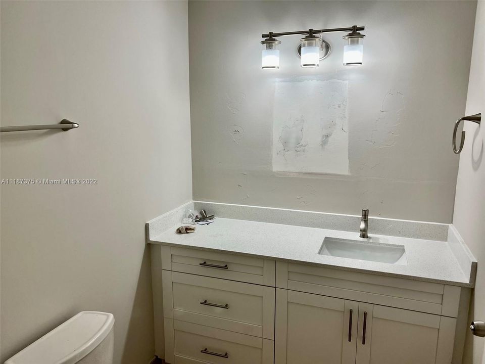 2nd Bathroom