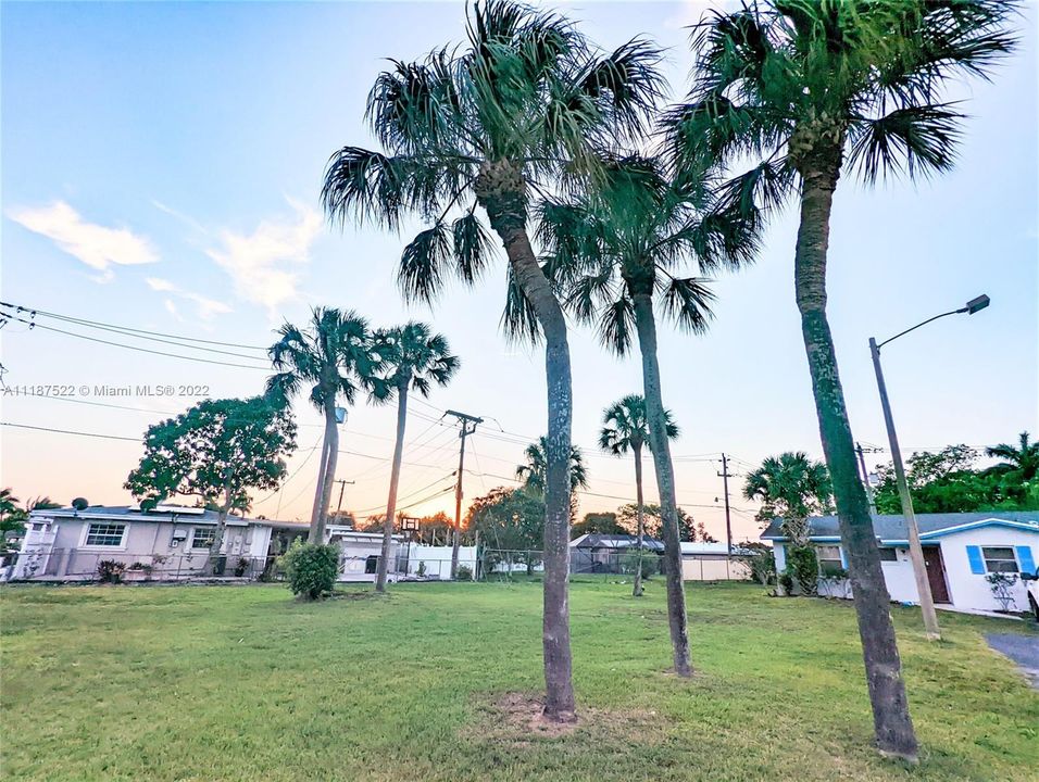Recently Rented: $1,375 (1 beds, 1 baths, 13003 Square Feet)