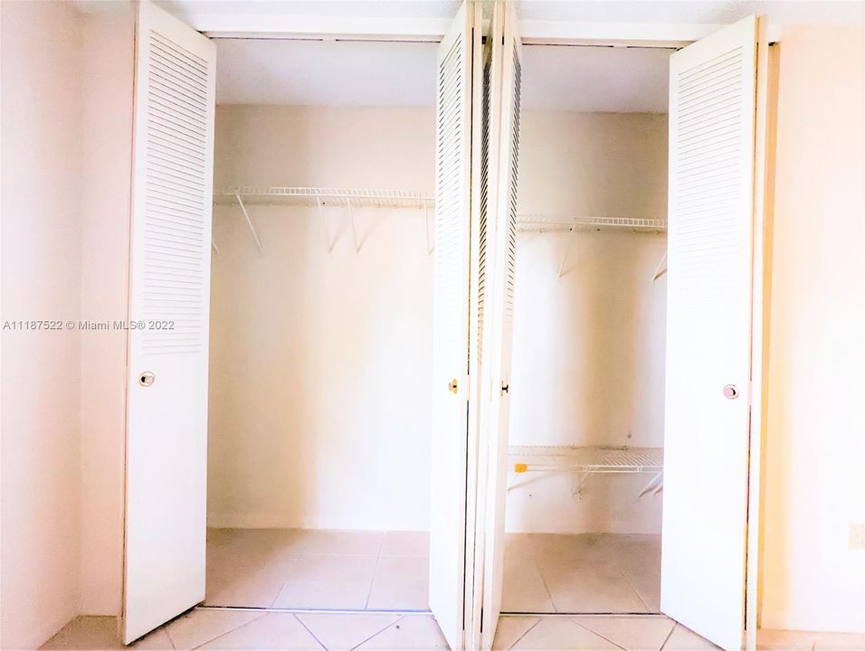 Recently Rented: $1,375 (1 beds, 1 baths, 13003 Square Feet)