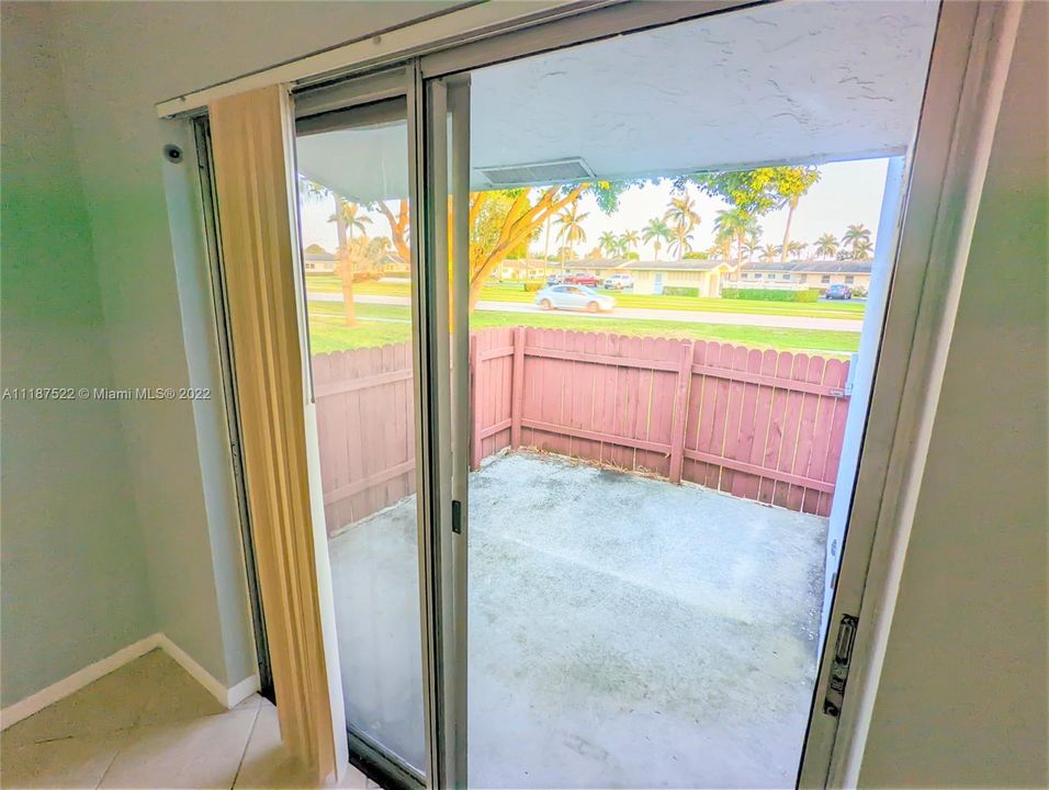 Recently Rented: $1,375 (1 beds, 1 baths, 13003 Square Feet)