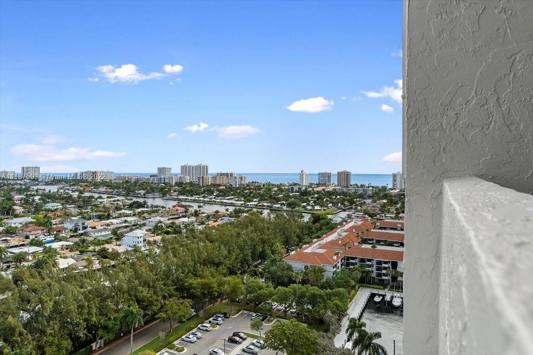 最近售出: $639,900 (2 贝兹, 2 浴室, 1669 平方英尺)