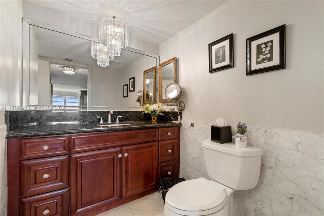 最近售出: $639,900 (2 贝兹, 2 浴室, 1669 平方英尺)