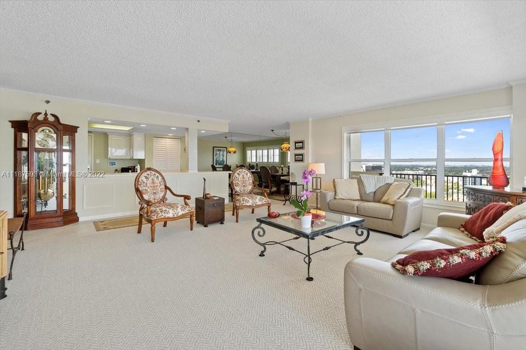 最近售出: $639,900 (2 贝兹, 2 浴室, 1669 平方英尺)