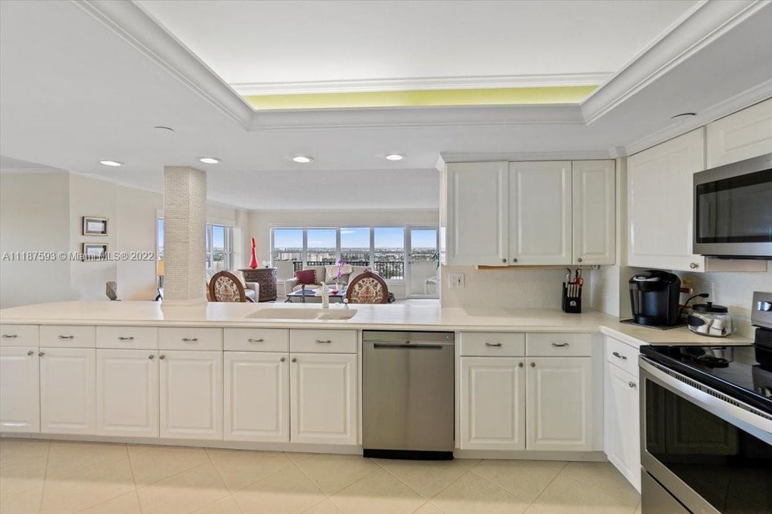 最近售出: $639,900 (2 贝兹, 2 浴室, 1669 平方英尺)