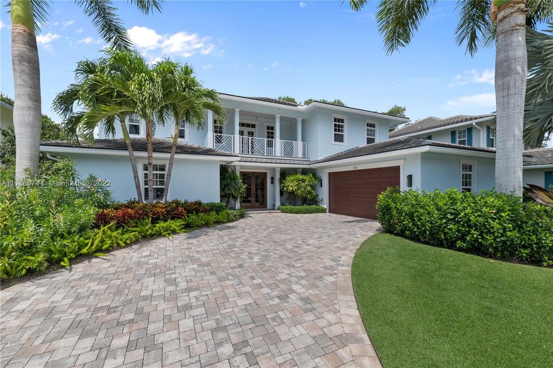 Recently Sold: $2,750,000 (4 beds, 4 baths, 3504 Square Feet)