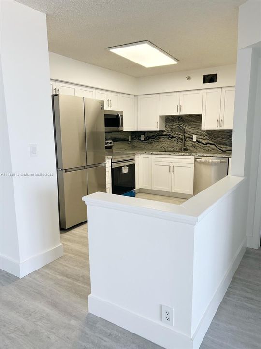 Recently Rented: $4,000 (2 beds, 2 baths, 1181 Square Feet)