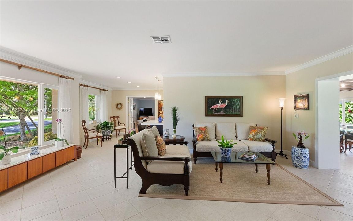 Recently Sold: $1,599,000 (4 beds, 3 baths, 3739 Square Feet)