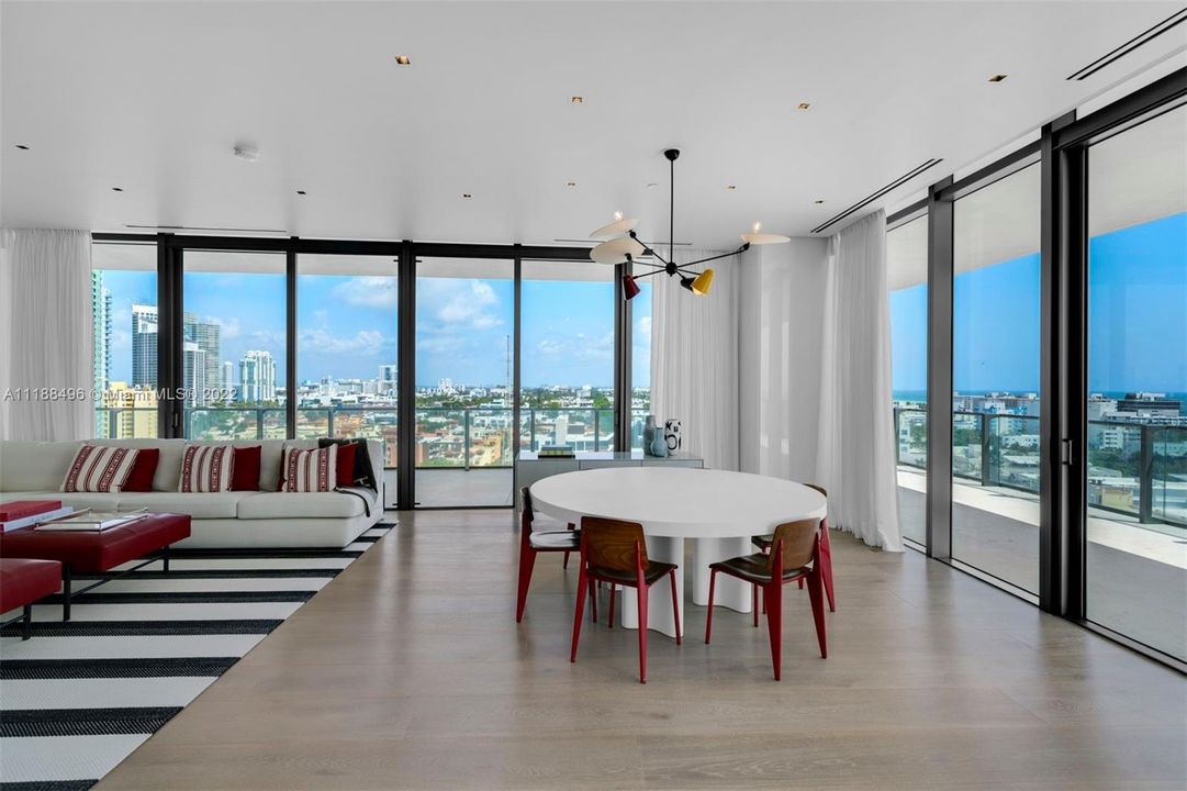 Recently Sold: $17,200,000 (3 beds, 3 baths, 4154 Square Feet)