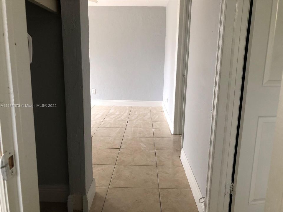 最近租的: $1,700 (2 贝兹, 1 浴室, 2280 平方英尺)