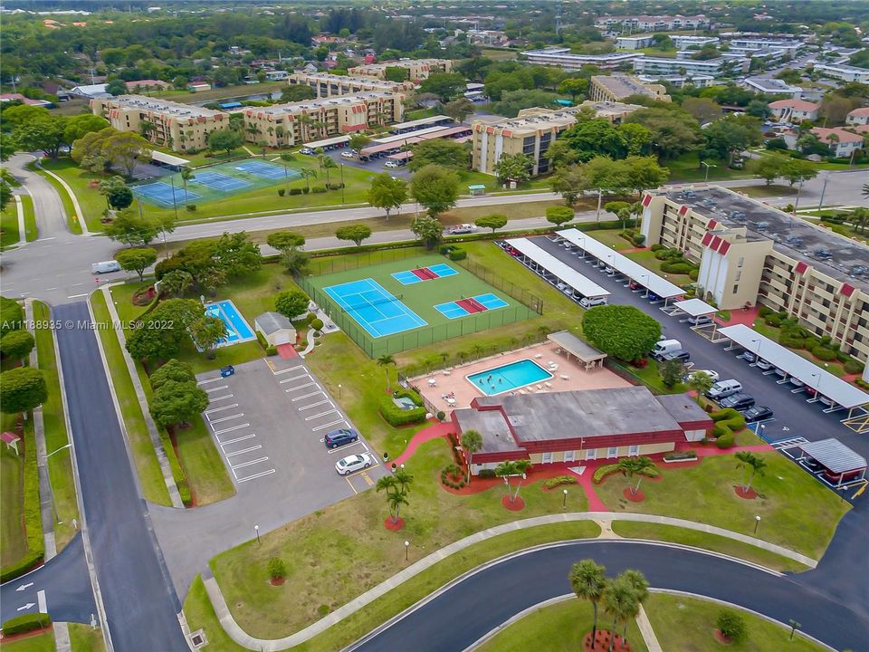 Drone Videography delivers sweeping, looking shots over the club house with many amenities that add real punch to any adult only BOCA community