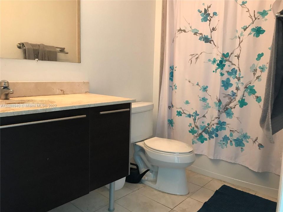 Recently Sold: $429,000 (1 beds, 1 baths, 780 Square Feet)