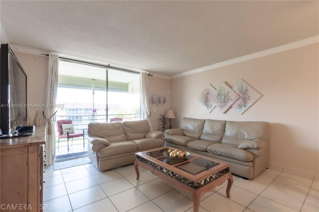 Recently Sold: $235,000 (2 beds, 2 baths, 1110 Square Feet)