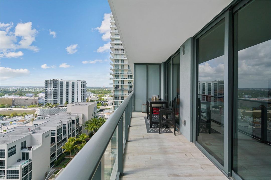 Recently Sold: $455,000 (1 beds, 1 baths, 612 Square Feet)