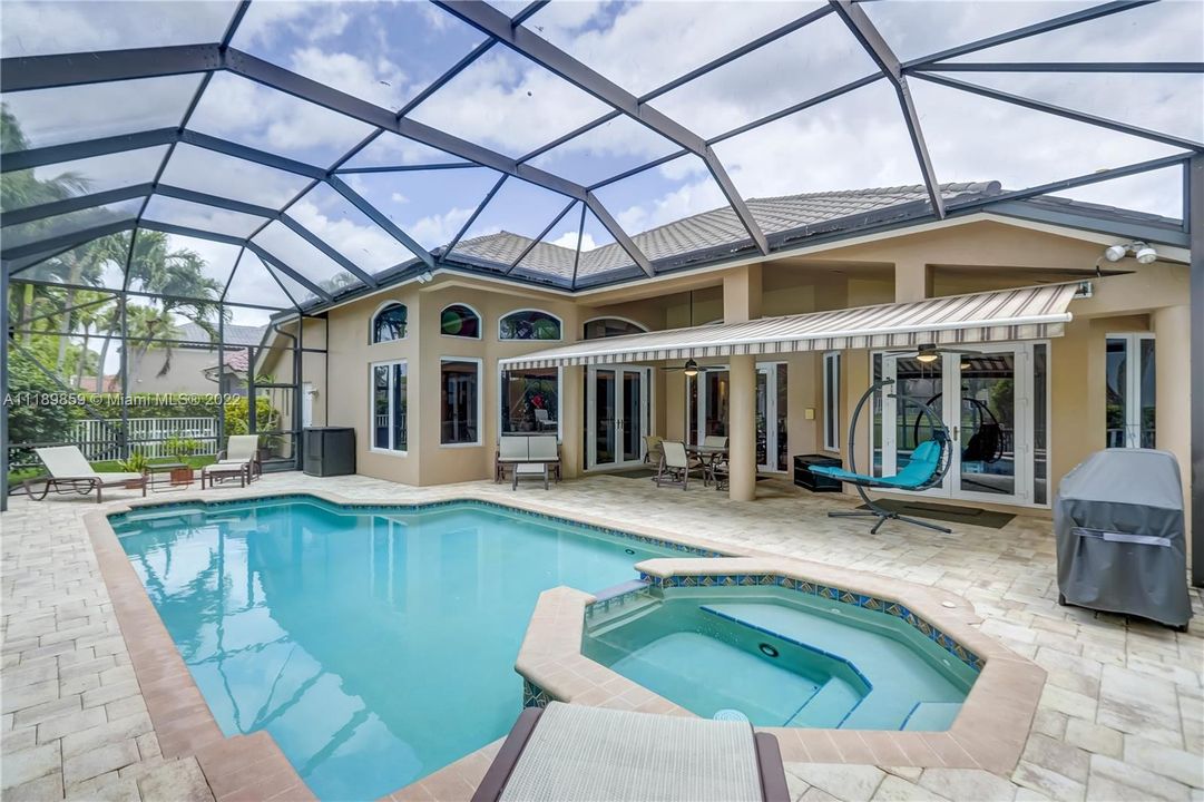 Recently Sold: $1,099,000 (4 beds, 3 baths, 3235 Square Feet)