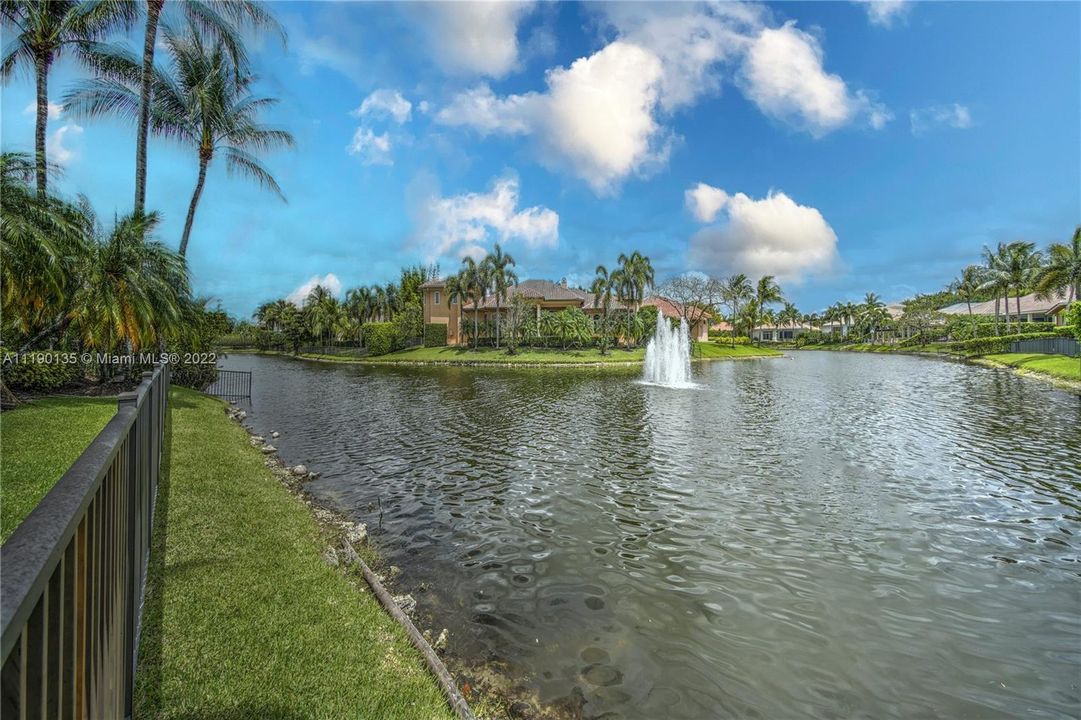 Recently Sold: $1,425,000 (4 beds, 3 baths, 3062 Square Feet)