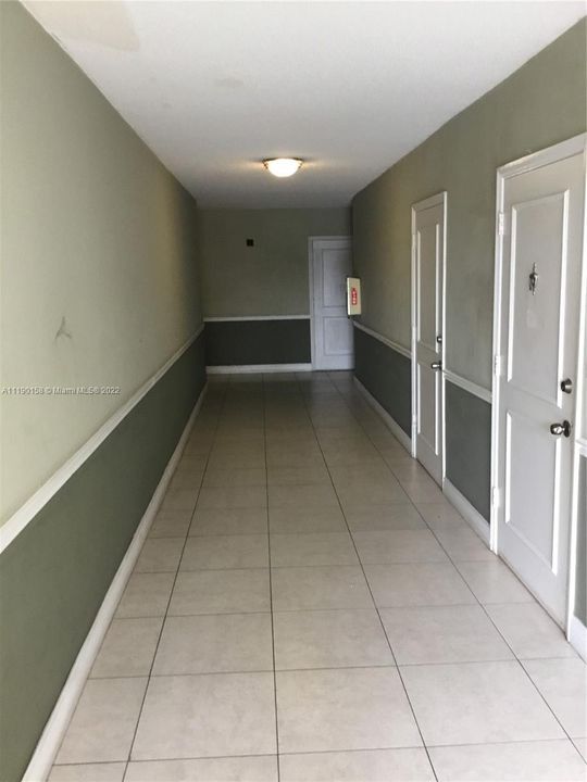 Recently Sold: $215,000 (1 beds, 1 baths, 678 Square Feet)