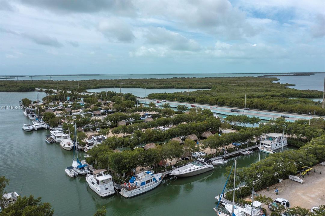 Vendido Recientemente: $189,000 (40 sqft)