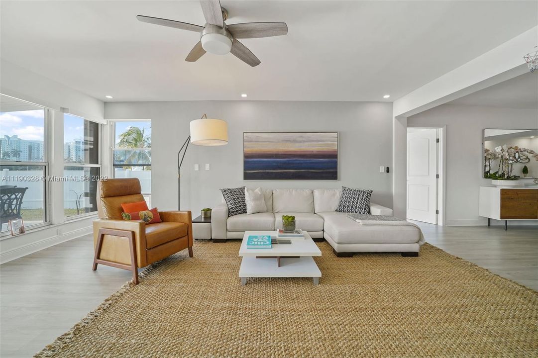 Recently Sold: $3,250,000 (3 beds, 2 baths, 1788 Square Feet)