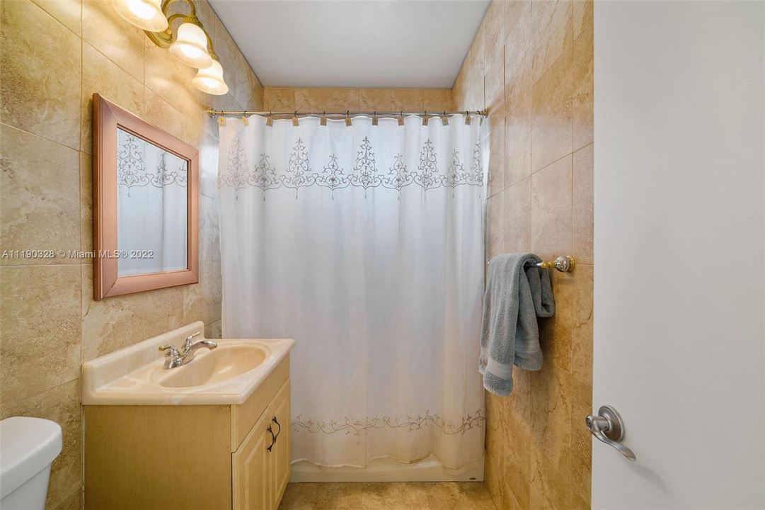 Недавно продано: $3,250,000 (3 спален, 2 ванн, 1788 Квадратных фут)