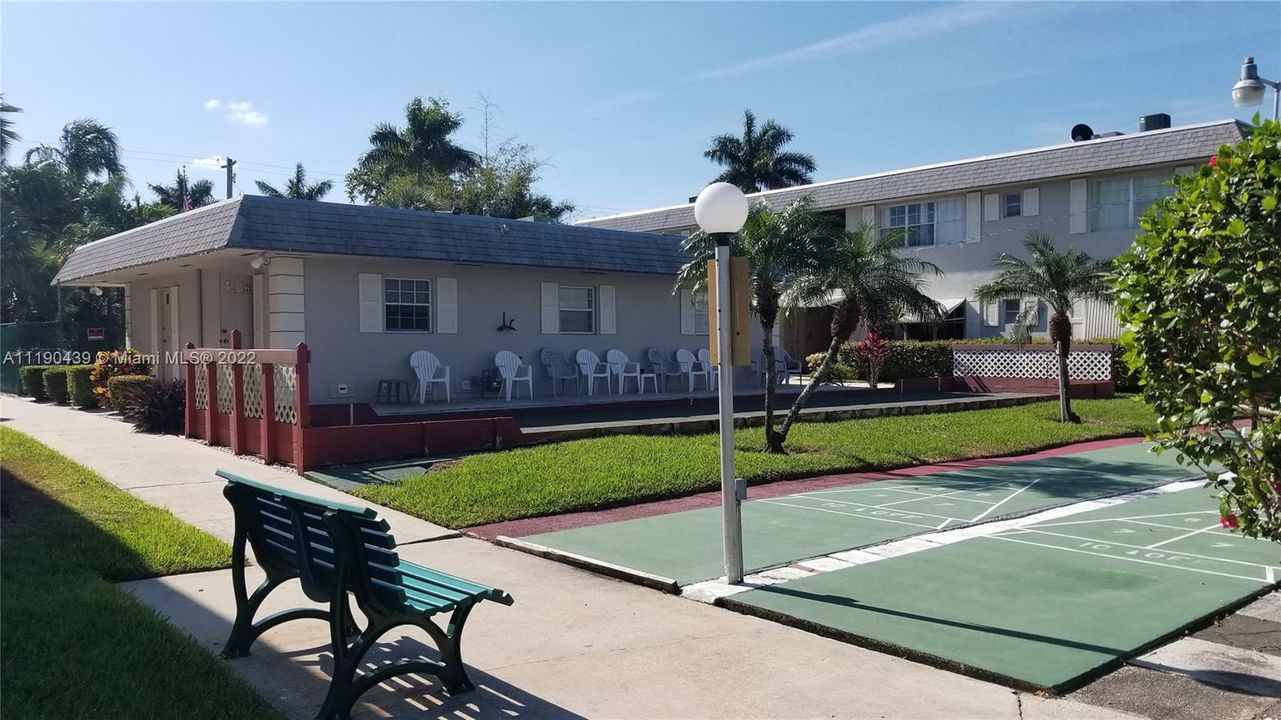 Recently Sold: $125,000 (1 beds, 1 baths, 665 Square Feet)