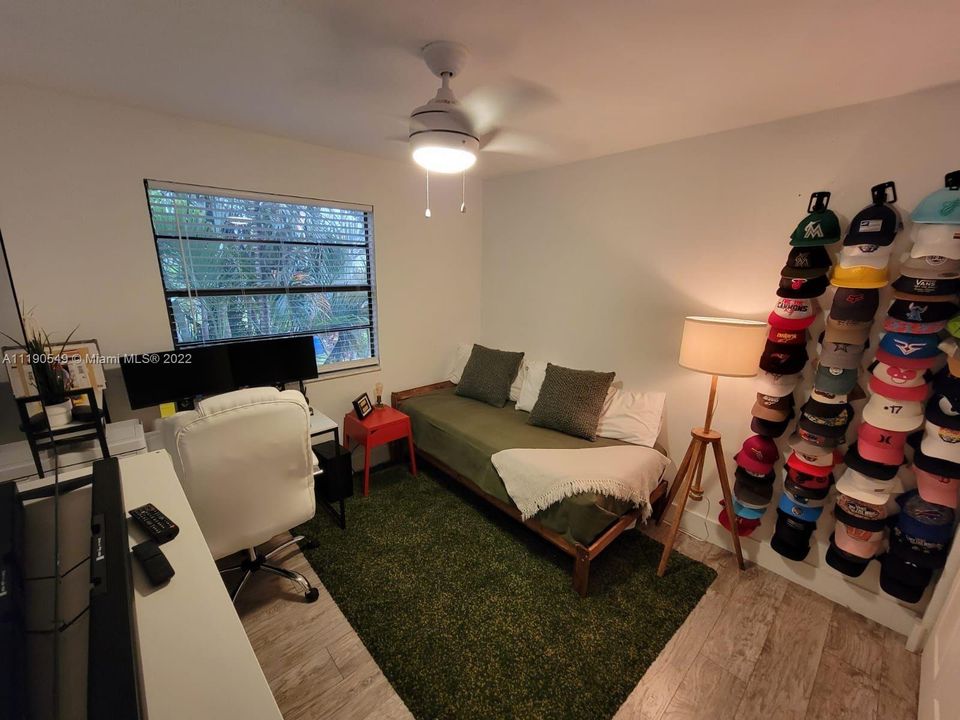 2nd Bedroom