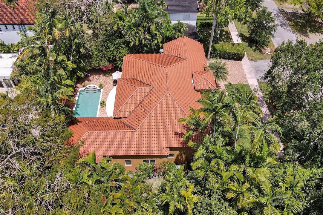 Recently Sold: $2,590,000 (4 beds, 3 baths, 3007 Square Feet)