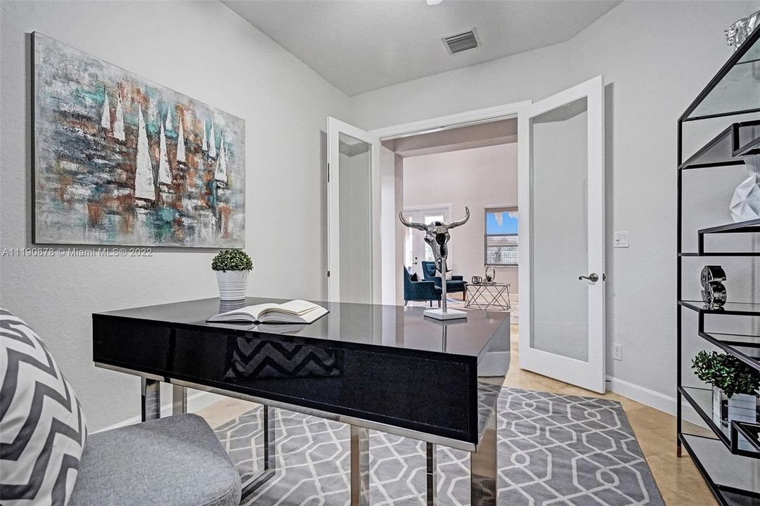 最近售出: $1,650,000 (6 贝兹, 5 浴室, 4803 平方英尺)